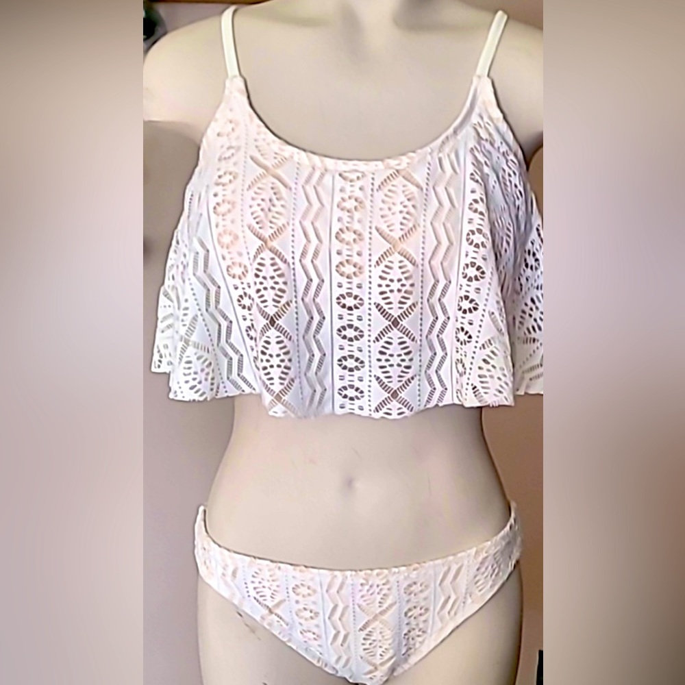 Boho Bikini Flounce Shelf Bikini Bra Top Adjustable straps set Cream Size L/XL